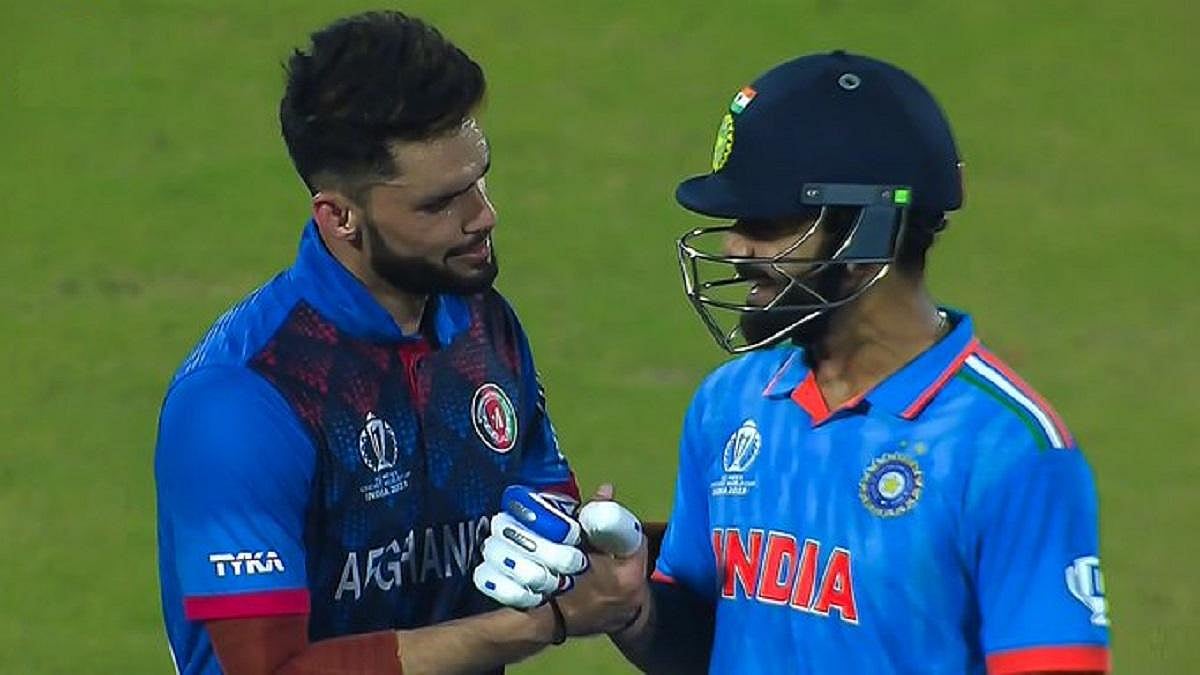 கோலி, கோலி என அதிர்ந்த அரங்கம்: ஆப்கான் வீரரை கிண்டல் செய்த ரசிகர்கள்: கோலி செய்த செயலால் நெகிழ்ச்சி !