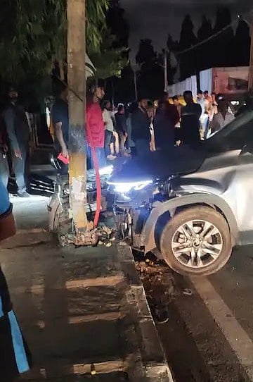 அதி வேகமாக வந்த கார்.. நடைமேடையில் சென்றுகொண்டிருந்த தம்பதிக்கு நேர்ந்த அதிர்ச்சி.. பிரபல நடிகர் கைது !