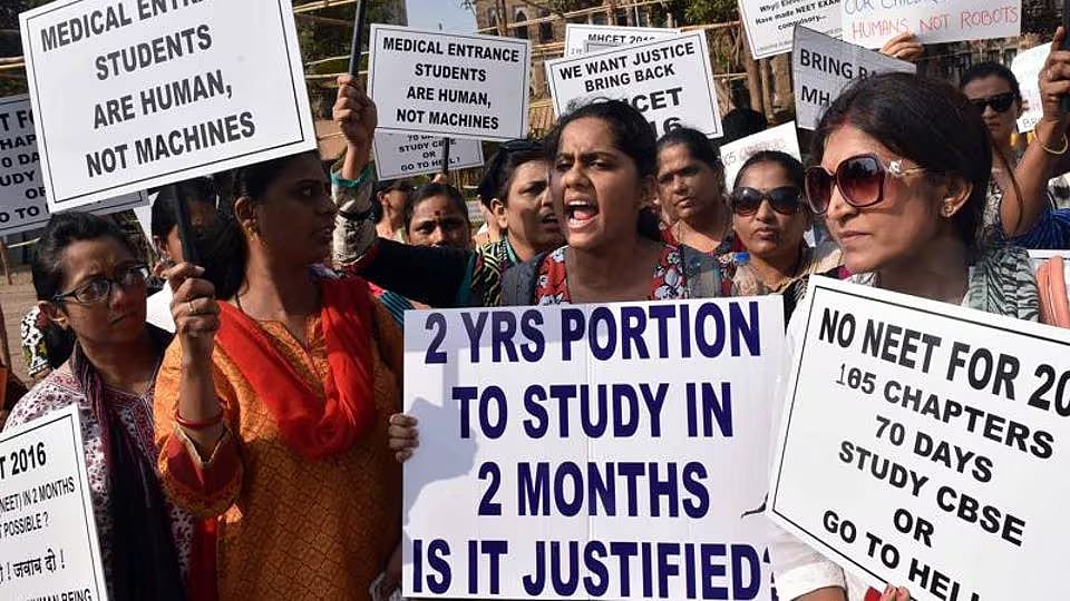 நீட் தேர்வு : 40 தற்கொலைகளுக்கு பின்பும் ஒன்றிய பா.ஜ.க. அரசுக்கு இரக்கம் வரவில்லை - முரசொலி விமர்சனம் !