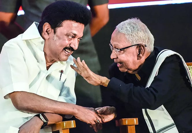 “AVP.ஆசைத்தம்பி மறைந்த போது உடலைப் பார்த்து கதறினார் கலைஞர்” : உருக்கமாக நினைவு கூர்ந்த முதலமைச்சர் !