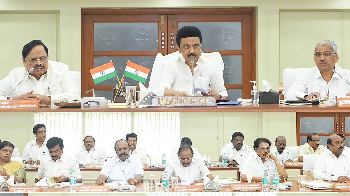 “மீண்டும் மஞ்சப்பை” திட்டத்தை மக்கள் இயக்கமாக மாற்ற வேண்டும் : அதிகாரிகளுக்கு முதலமைச்சர் அறிவுறுத்தல்!