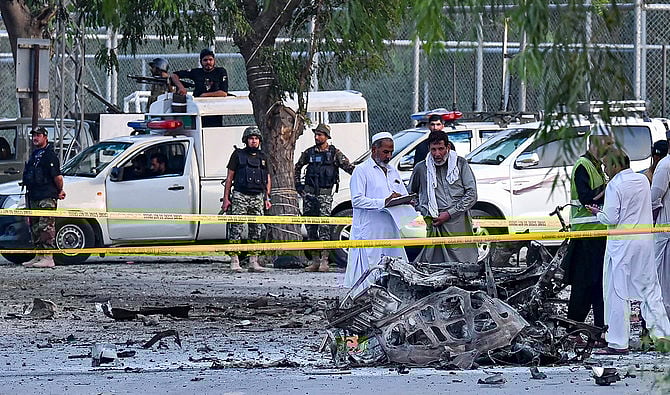 துருக்கியில் தற்கொலைப்படை  தாக்குதல்.. நாடாளுமன்றம் அருகே வெடித்த வெடிகுண்டால் பரபரப்பு.. 2 பேர் பலி!    