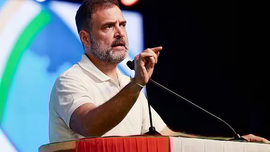 மறுக்கப்பட்ட சலுகை : "இந்தியாவின் மாவீரர்களை அவமதிக்கும் திட்டமே அக்னிபாத்" - ராகுல் காந்தி விமர்சனம் !