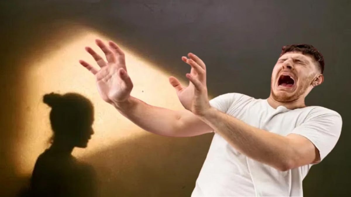 அரியவகை நோய் : 15 அடி உயர வேலி.. பெண்களால் 55 வருடமாக வீட்டுக்குள்ளே அடைந்து கிடக்கும் முதியவர் : காரணம்?