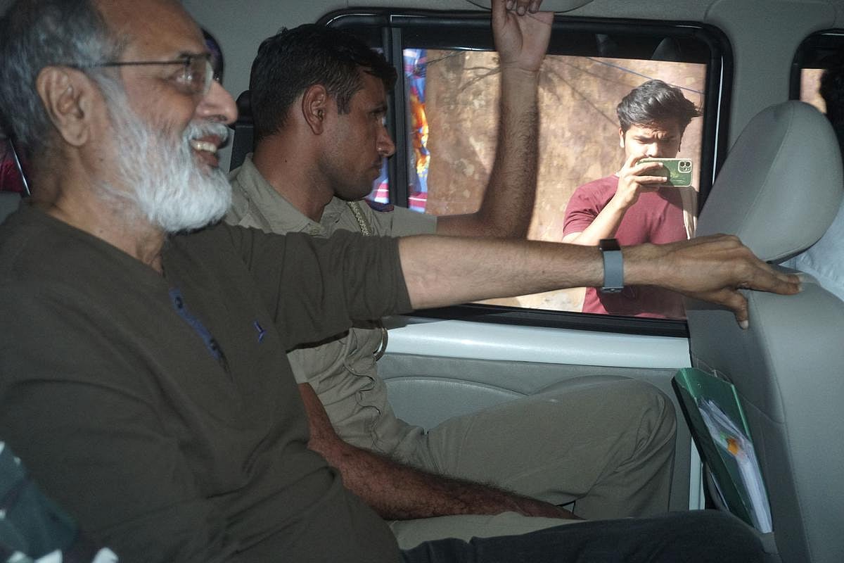 “FIR நகல் கூட இல்லை.. எதுக்கு UAPA வழக்கு?” - ஒன்றிய பாஜக அரசுக்கு NEWSCLICK ஊடகம் சரமாரி கேள்வி !