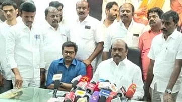 ”சோதனை என்ற பெயரில் 5 தினங்களாக அச்சுறுத்திய வருமான வரித்துறை” :  அமைச்சர் எ.வ.வேலு குற்றச்சாட்டு!