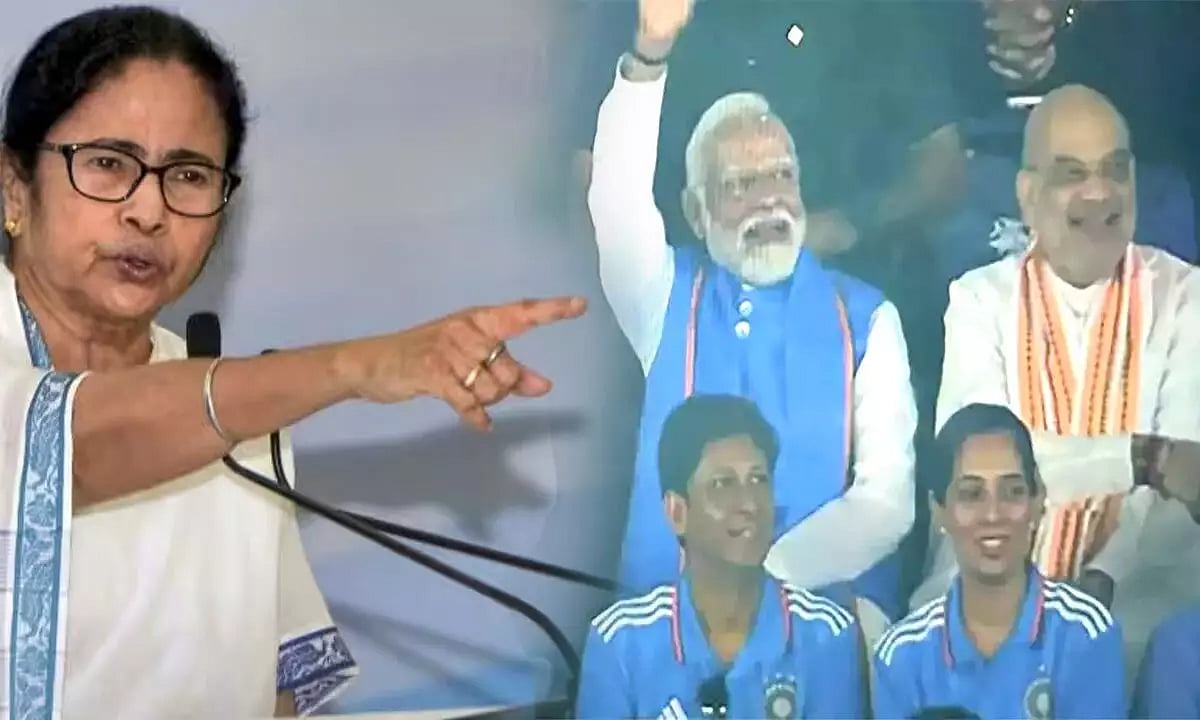 "பாவிகள் கலந்துகொண்ட போட்டியைத் தவிர அனைத்திலும் இந்தியா வென்றது" - மம்தா பானர்ஜி விமர்சனம் ! 