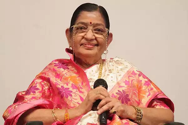 அன்று கலைஞர்... இன்று முதலமைச்சர் மு.க.ஸ்டாலின் : கௌரவ டாக்டர் பட்டம் பெற்ற பாடகி பி.சுசீலா !
