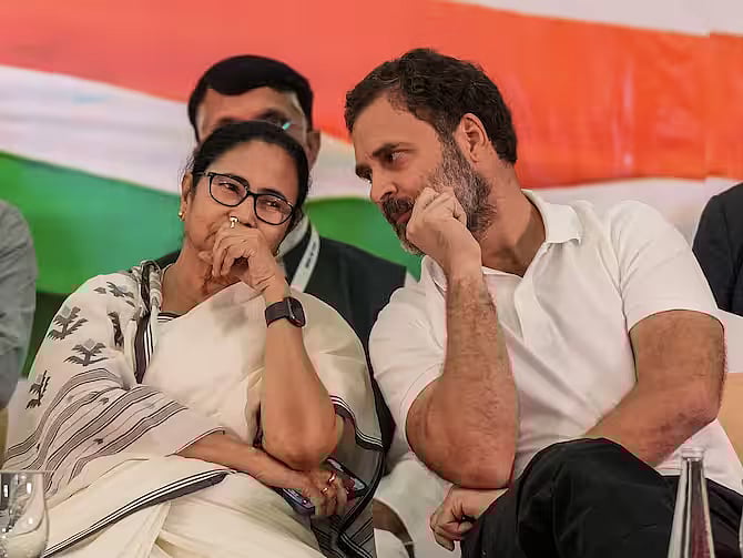 "பாவிகள் கலந்துகொண்ட போட்டியைத் தவிர அனைத்திலும் இந்தியா வென்றது" - மம்தா பானர்ஜி விமர்சனம் ! 