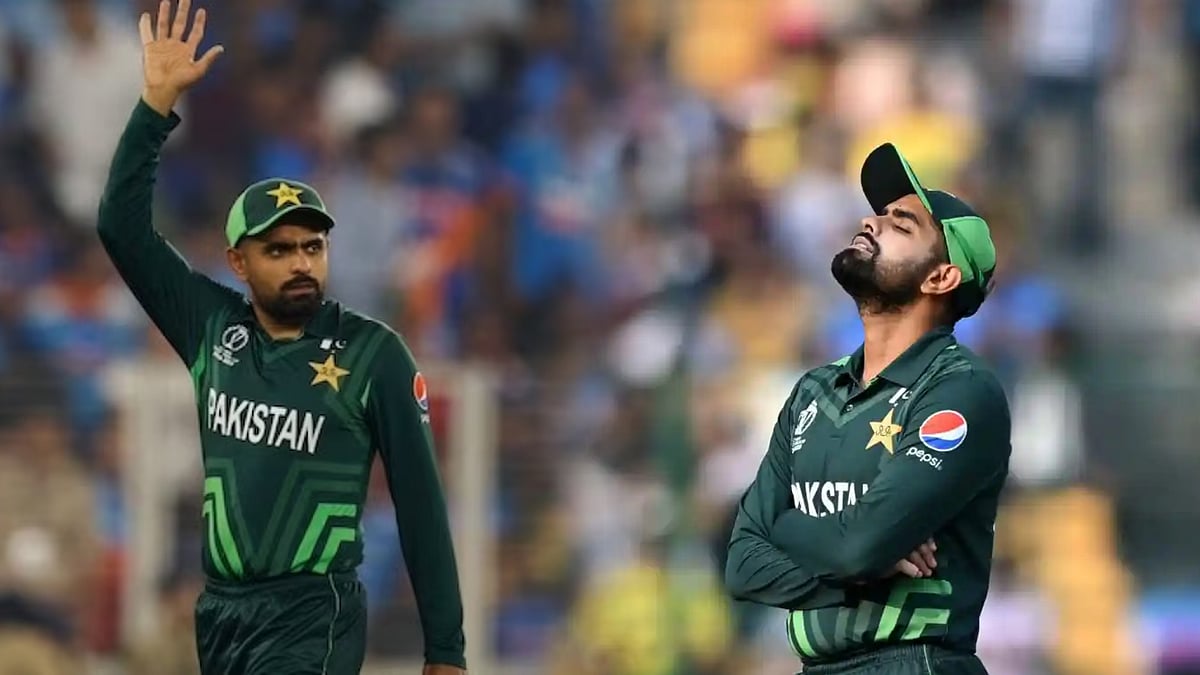 தொடர் தோல்வியால் விமர்சனம் : பாகிஸ்தான் கேப்டன் பதவியில் இருந்து வெளியாகுவதாக பாபர் அசாம் அறிவிப்பு ! 