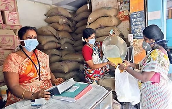 தேயிலைத் தோட்ட தொழிலாளர்கள், நுகர்பொருள் வாணிபக் கழக பணியாளர்களுக்கு போனஸ் : முதலமைச்சர் உத்தரவு!