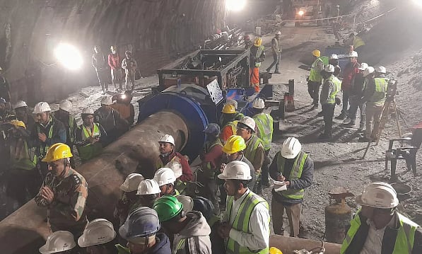 ”தொழில் நுட்பத்தில் எவ்வளவு பலவீனமாக இருக்கிறோம் என்பதை உணர்த்துகிறது உத்தரகாண்ட் சோகம்” : முரசொலி!