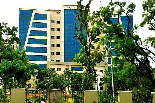 ”எங்கள் மொழியை இழிவுபடுத்தி விட்டார்” : நடிகை குஷ்பு மீது காவல் ஆணையர் அலுவலகத்தில் விசிக புகார்!