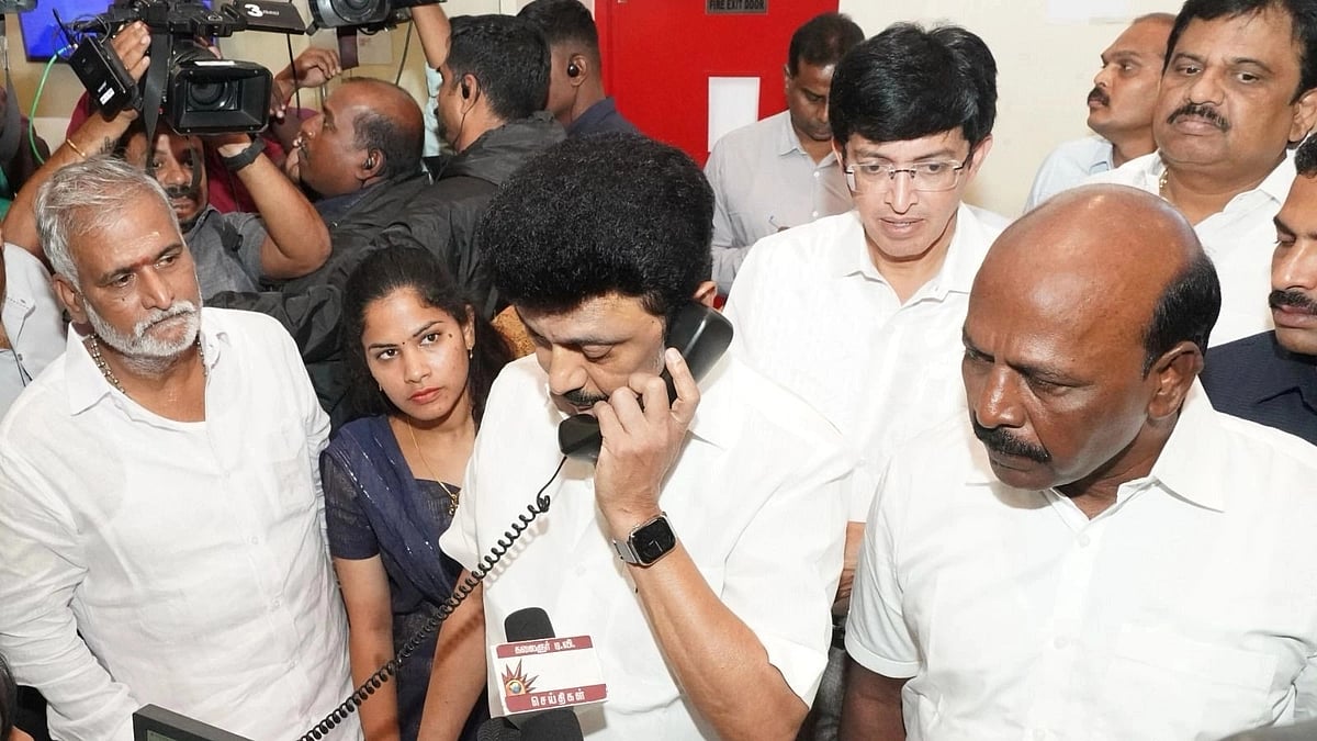 ஹலோ நான் CM பேசுறேன்.. களத்தில் முதலமைச்சர் மு.க.ஸ்டாலின் : ரிப்பன் பில்டிங் கட்டுப்பாட்டு அறையில் ஆய்வு!