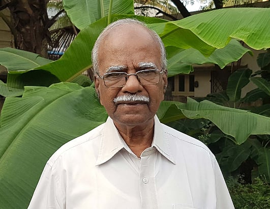 புத்தகத்தை கொடுத்து முதலமைச்சரிடம் வாழ்த்து பெற்ற உதயநிதி : அப்படி என்ன ஸ்பெஷல் அந்த புத்தகத்தில் ?