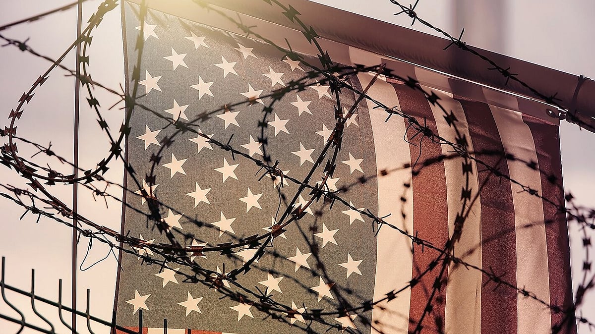 அமெரிக்காவில் சட்டவிரோதமாக நுழைந்த 96,917 இந்தியர்கள் : குஜராத் நபர்கள்தான் அதிகம் - வெளிவந்த அறிக்கை !