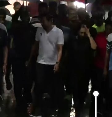 “நடப்போம்; நலம் பெறுவோம்” திட்டம் துவக்கம்: கொட்டும் மழையில் நடைபயிற்சி மேற்கொண்ட அமைச்சர் உதயநிதி !