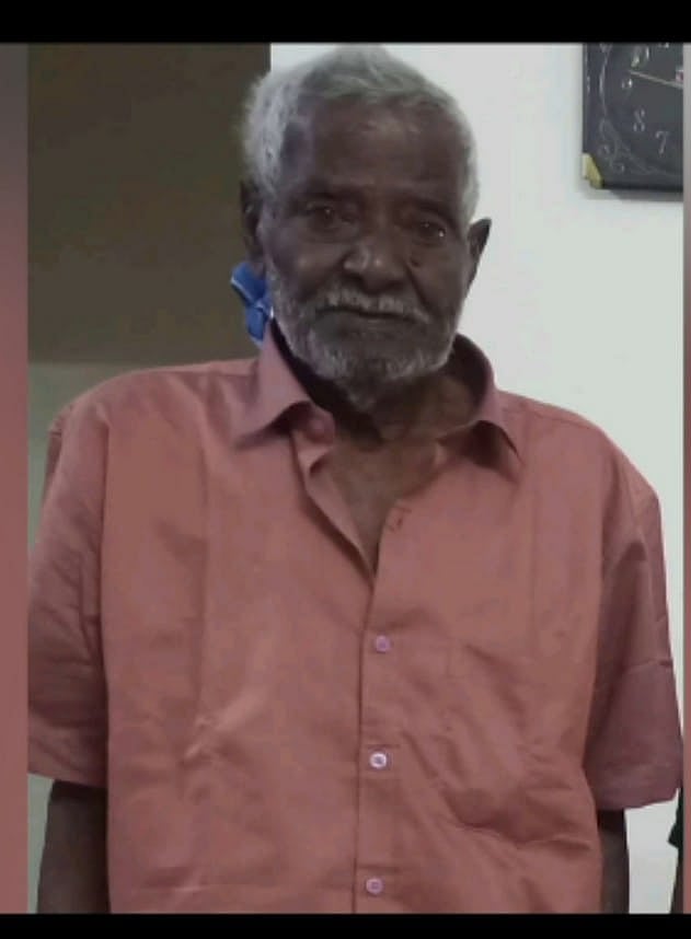 குப்பென்று பற்றிய தீ... சம்பவ இடத்திலேயே உடல் கருகி பலியான முதியவர்.. புகைப்பிடிக்க முயன்றபோது சோகம் !