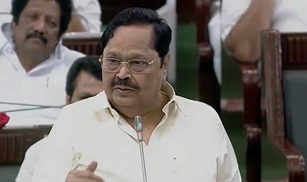 ”பூனைக் குட்டி வெளியே வந்துவிட்டது” : அ.தி.மு.க வெளிநடப்புக்கு பதிலடி கொடுத்த அமைச்சர் துரைமுருகன்!