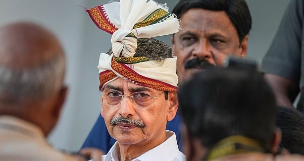 ”சனாதன வகுப்பு எடுத்துக் கொண்டு இருக்கும் ஆளுநர் இனி நீதிமன்றத்தில் பதில் சொல்லியாக வேண்டும்”: முரசொலி!