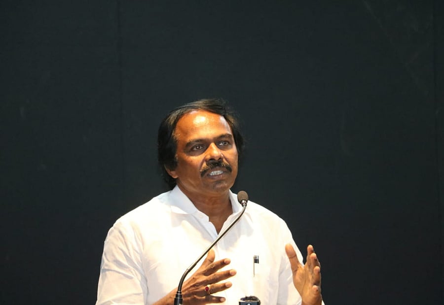 ”அசைக்க முடியாத ஆவினுக்கு எதிராக செயல்படும் வடநாட்டுக் கைக்கூலிகள்” : அமைச்சர் மனோ தங்கராஜ் பதிலடி!