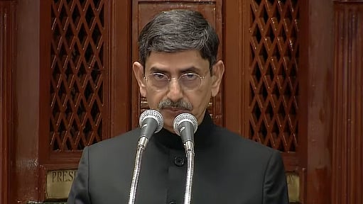 ’குடியரசுத் தலைவர் ஆளுநர் அதிகாரங்கள்’ - இந்நூல் எழுத காரணம் இதுதான் : சிகரம் ச.செந்தில்நாதன் விளக்கம்!