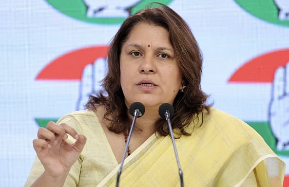 இந்திய அணி வெற்றியை ராஜஸ்தான் தேர்தலுக்கு பயன்படுத்த பார்த்த பாஜக : புட்டுபுட்டு வைத்த காங்கிரஸ்!