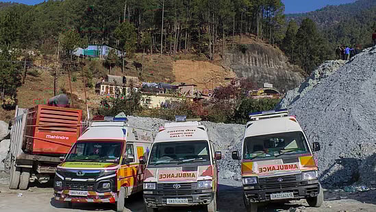 இன்னும் 12 மீட்டர்தான் : உத்தரகாண்ட் சுரங்கத்தில் சிக்கிய 40 தொழிலாளர்களை நெருங்கிய மீட்பு படையினர் !