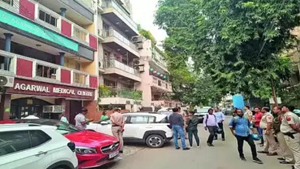 போலி மருத்துவமனை - 8 ஆண்டில் 7 பேர் தவறான சிகிச்சையால் பலி : டெல்லியில் அதிர்ச்சி!