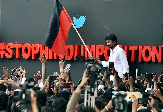அன்று வெற்றிக்கு வித்திட்ட செங்கல்: நாடாளுமன்ற தேர்தலுக்கு நீட் 'முட்டை' - உதயநிதி ஸ்டாலின் அரசியல் பயணம்