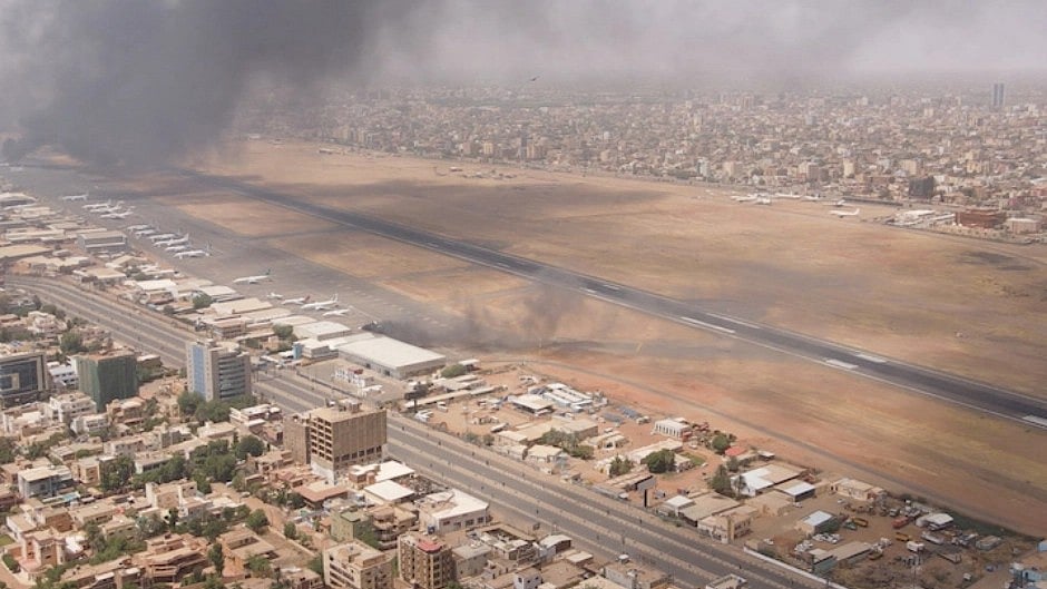 சூடானில் 6 மாதமாகியும் முடியாத மோதல் - ராணுவ படைகளுக்கு இடையே நடைபெற்ற போரில் இரு நாளில் 800 பேர் பலி !