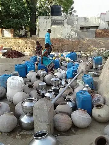 ”பாஜகவுக்கு வாக்களித்தால் மட்டுமே குடிநீர் கொடுப்போம்” - ம.பி-யில் அரசு குழாயை மூடிய பாஜக தொண்டர்கள் !