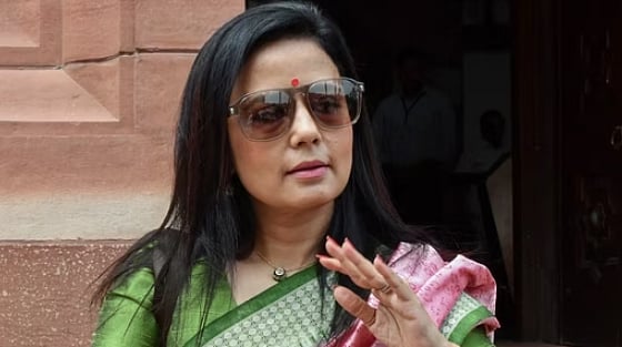 MP பதவியில் இருந்து மஹுவா மொய்த்ரா நீக்கம்: தொடரும் ஒன்றிய பாஜக அரசின் அடக்குமுறை - எதிர்கட்சிகள் கண்டனம்