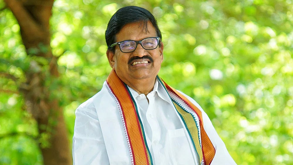 அ.தி.மு.க.வுக்கு தி.மு.க. ஆட்சியை விமர்சிக்க எந்த உரிமையும் இல்லை" - KS அழகிரி விமர்சனம் !