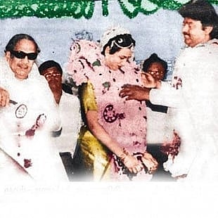 “கலைஞருக்கு விஜயகாந்த் அளித்த தங்கப் பேனா”: கலைஞருக்கும் விஜயகாந்த்துக்குமான நட்பு குறித்த சிறப்பு செய்தி