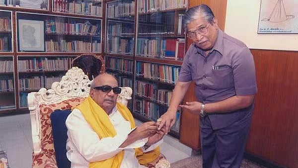 “தி.மு.க-வின் வரலாற்று பெட்டகம் - கலைஞரின் முதன்மைத் தொண்டர்” : சண்முகநாதன் நினைவு தின சிறப்புக் கட்டுரை!