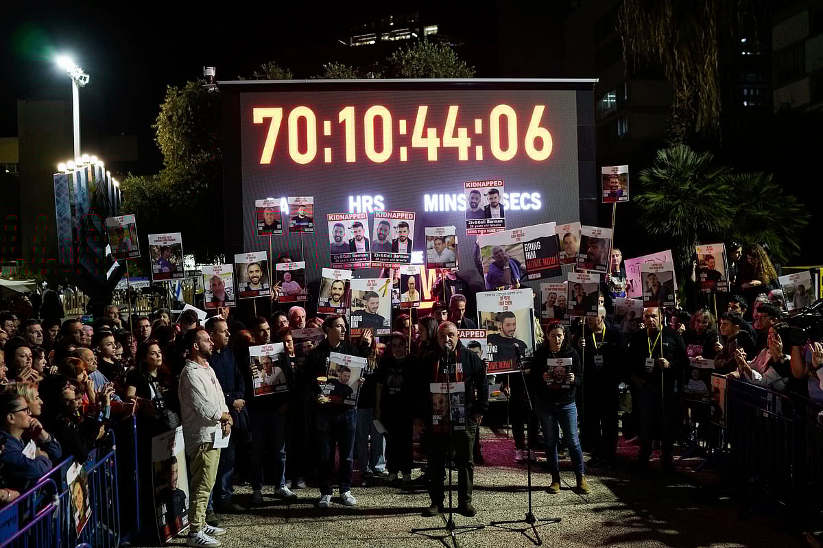 சொந்த நாட்டு  பணயக்கைதிகளை சுட்டுக்கொன்ற இஸ்ரேல் ராணுவம் : ராணுவத்துக்கு எதிராக போராட்டத்தில் யூதர்கள் !