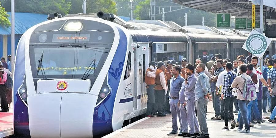இது வந்தே பாரத் ரயில்தானா ? கோவை - பெங்களூரு வந்தே பாரத் ரயிலால் பயணிகள் அதிருப்தி.. காரணம் என்ன ?