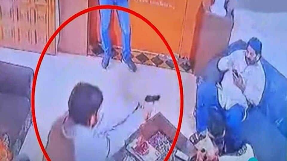 ஆட்சி மாற்றம் ஏற்பட்ட இரண்டே நாளில் கர்னி சேனா தலைவர் சுட்டுக்கொலை : ராஜஸ்தான் மாநிலத்தில் பரபரப்பு!