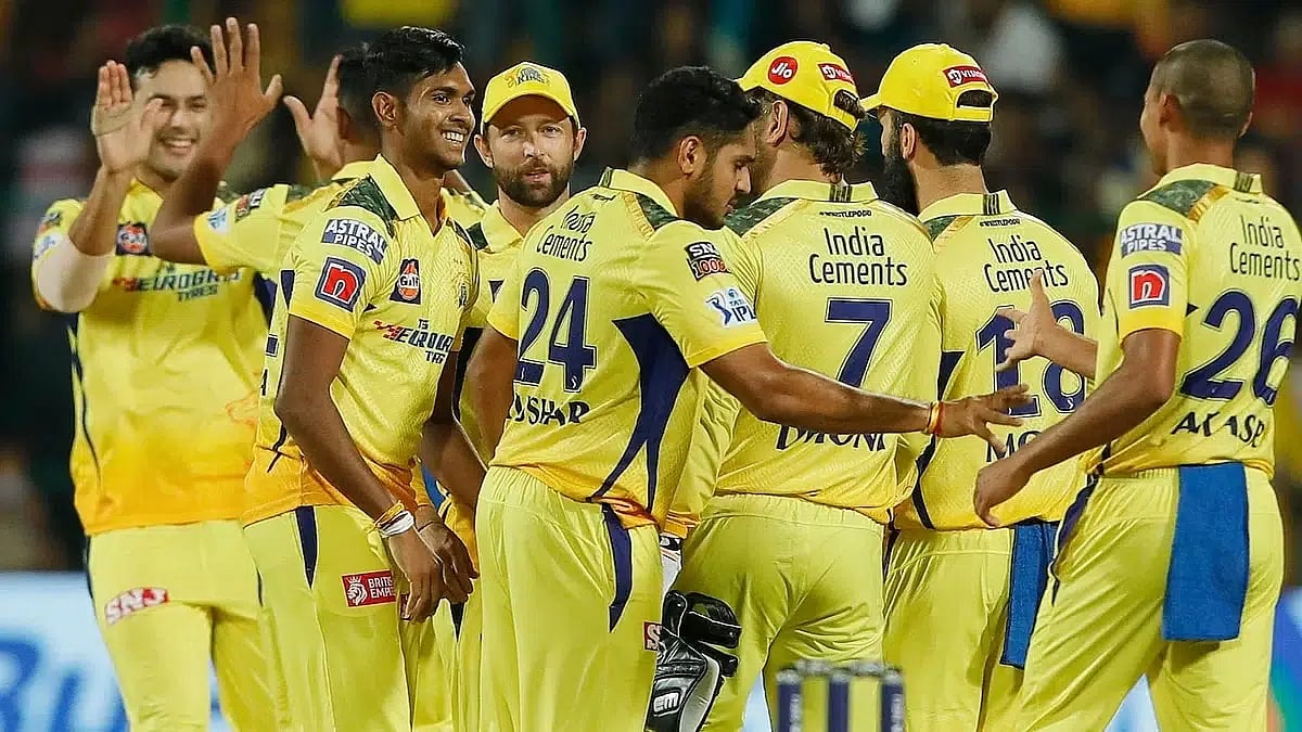 "கனவில் கூட நினைக்காதது நடக்கிறது" - CSK அணியில் இணைந்தது குறித்து இளம்வீரர்கள் நெகிழ்ச்சி !