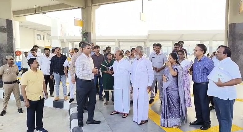 கிளாம்பாக்கம் பேருந்து நிலையம் எப்போது திறக்கப்படும்? : அமைச்சர் சேகர்பாபு சொன்ன மகிழ்ச்சியான தகவல்!