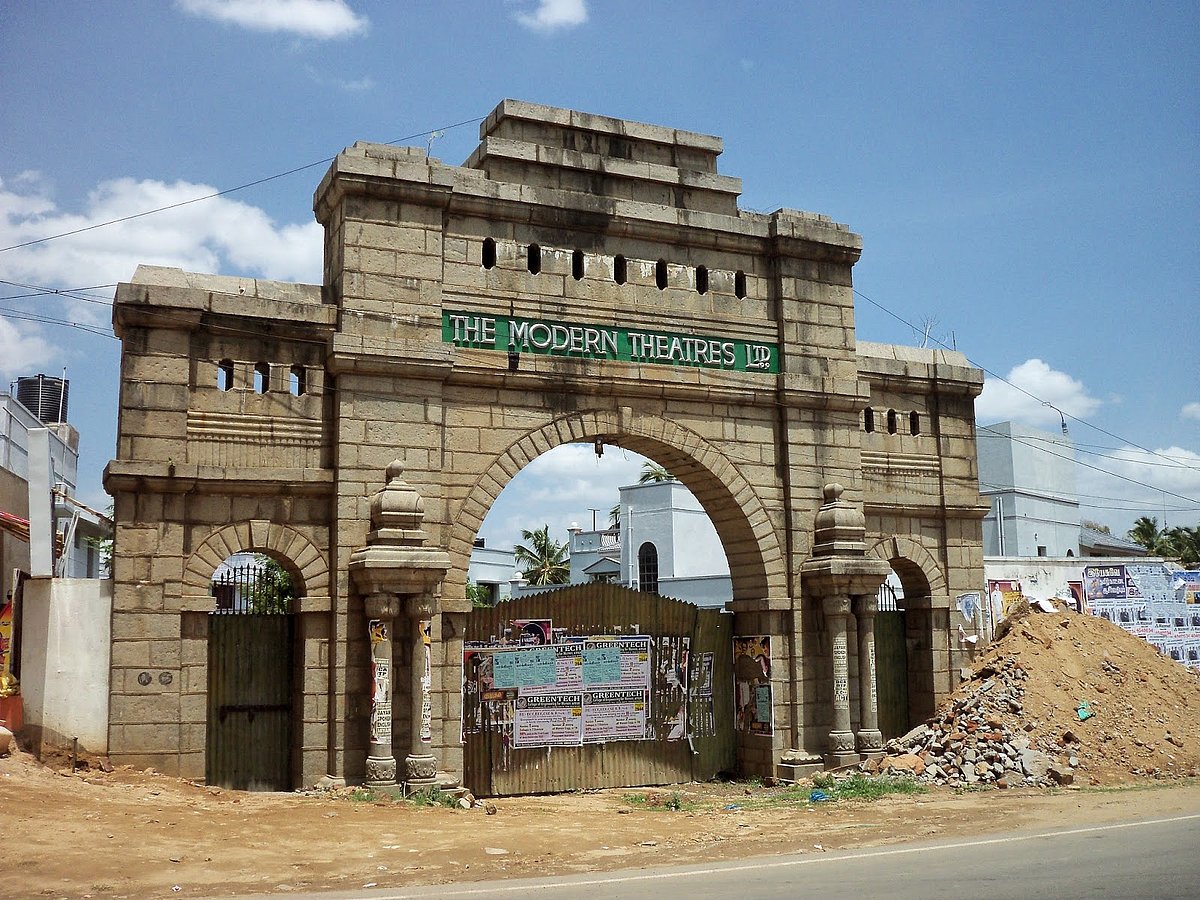 ”மாடர்ன் தியேட்டர்ஸ் குறித்து  வெளிவரக்கூடிய தகவல்கள் அனைத்தும் தவறானவை” : 
அமைச்சர் எ.வ.வேலு விளக்கம்!
