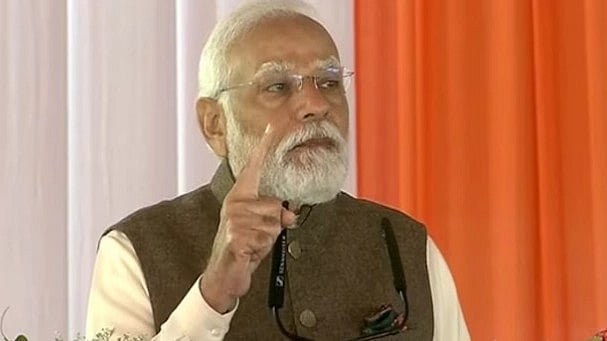 ”அடிமை மனப்பான்மையிலிருந்து விடுதலை பெற்ற இந்தியா” : உ.பியில் புது ரீல் விட்ட பிரதமர் மோடி!