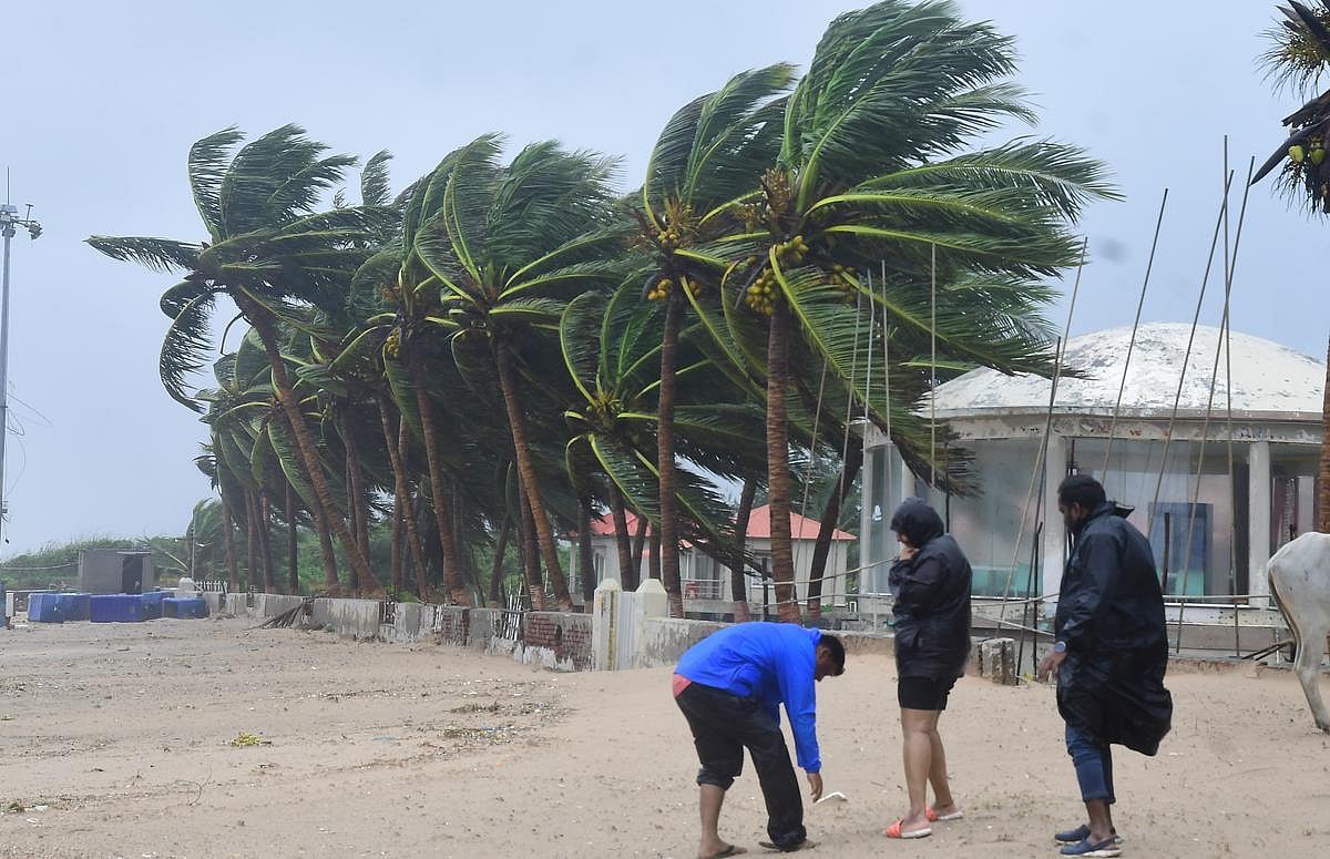 ஆந்திராவையும் விட்டு வைக்காத மிக்ஜாம் புயல் : கடும் பாதிப்பு மக்கள் அவதி!