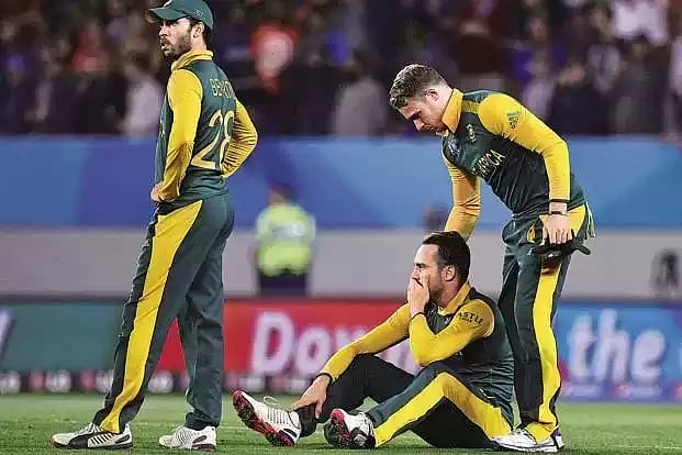 உலகக்கோப்பை தோல்வி : "இது காதலியைப் பிரிந்துசெல்வது போன்ற வலியை கொடுக்கும்" - டு பிளிசிஸ் கருத்து !