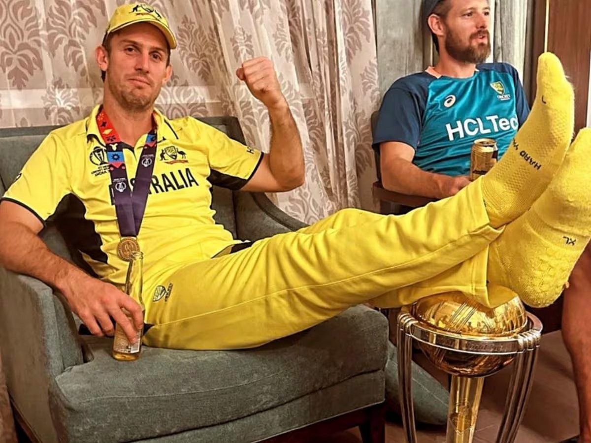 "அந்த புகைப்படத்தில் எதுவுமே இல்லை, அவ்வளவுதான்"- உலககோப்பையில் கால் வைத்தது குறித்து ஆஸ்.வீரர் கருத்து !