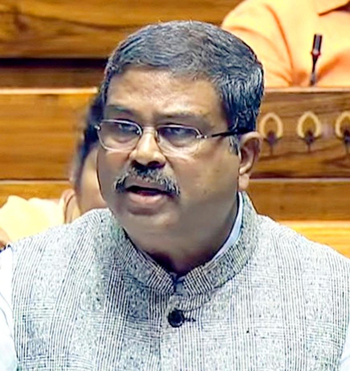 ”இடஒதுக்கீடு முறையை சதி செயல் மூலம் அழிக்க நினைக்கும் பாஜக” : திமுக மாணவர் அணி கடும் கண்டனம்!