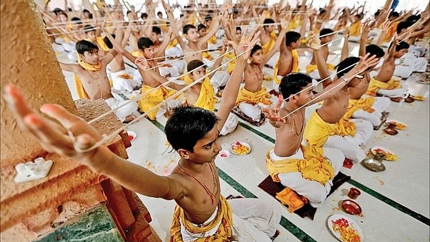 இந்துத்துவ வகுப்புவாதம் : AI காலத்திலும் சனாதனத்தை தூக்கிப் பிடிக்கும் அவலம்!