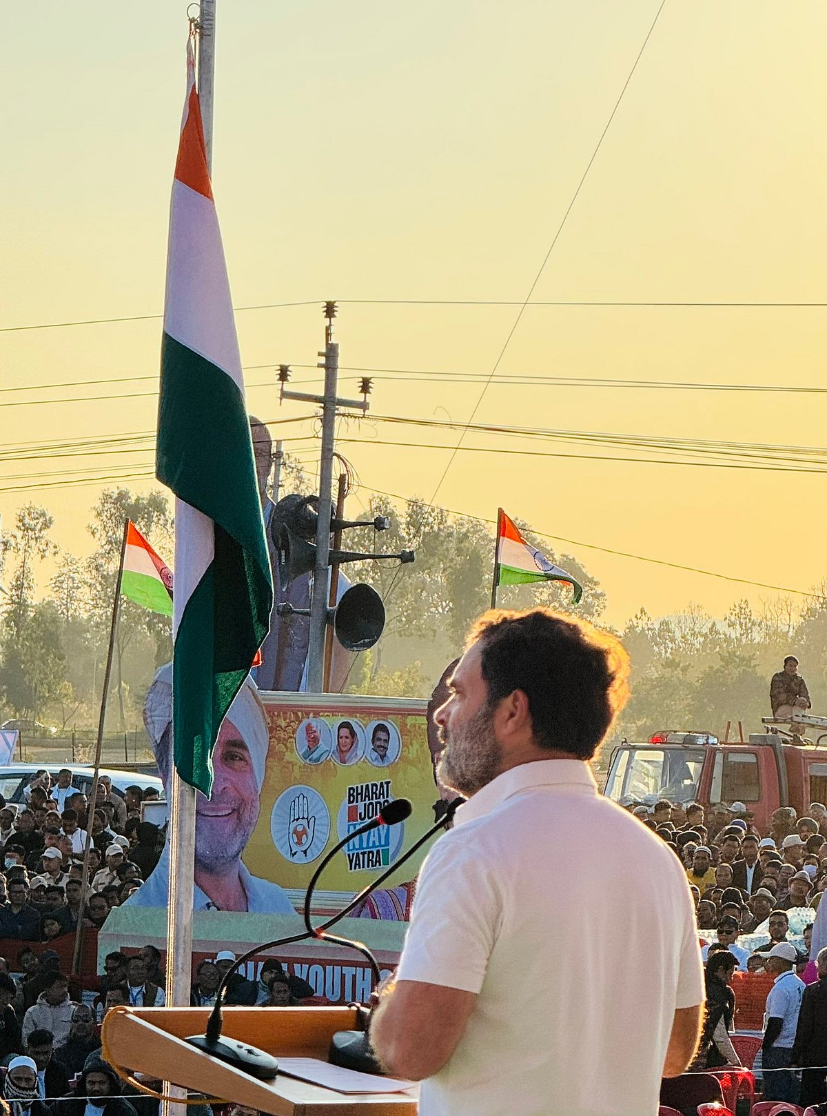 தொடங்கியது ராகுல் காந்தியின் பாரத் ஜோடோ நீதி பயணம்: கொடியேற்றி தொடங்கி வைத்த மணிப்பூர் பெண் !