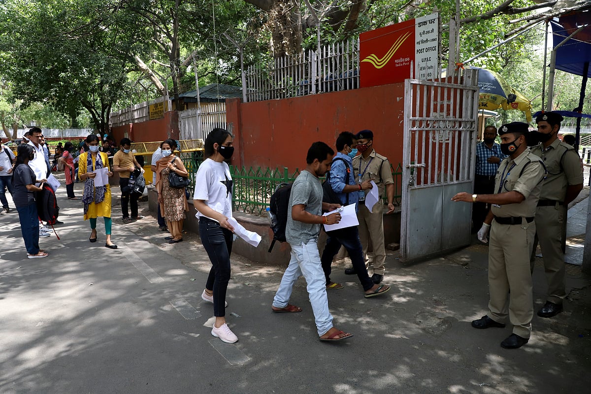 இமயம் வரை நீளும் இந்தித் திணிப்பு: பாஜகவுக்கு வலுக்கும் எதிர்ப்பு!